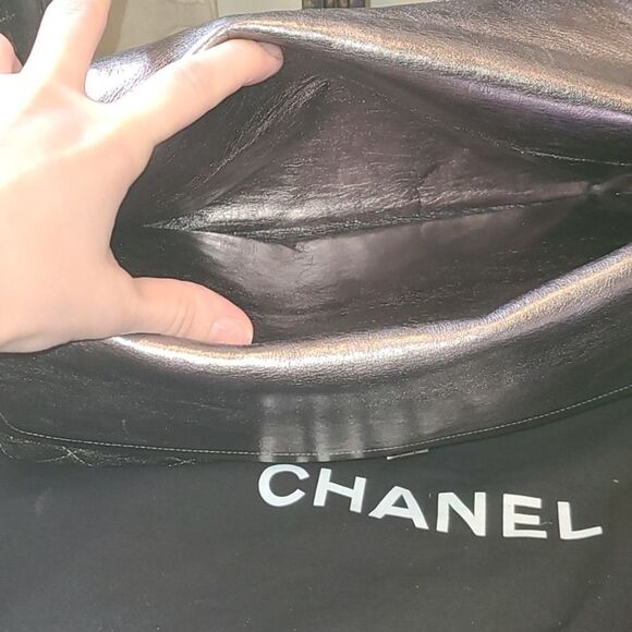 CHANEL Reissue Flap Bag Quilted Metallic Aged Calfskin 2.55 - Picture 8 of 17